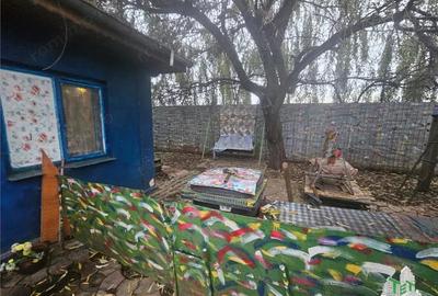 Casa din caramida si curte de 350mp in Rahova, - 1