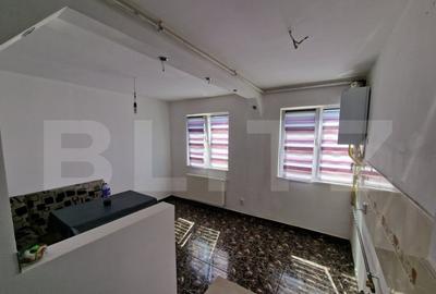 Apartament cu 2 camere, semidecomandat, 49 mp Zona Lama - 1
