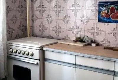 Apartament cu 3 camere decomandat în Tineretului - 1