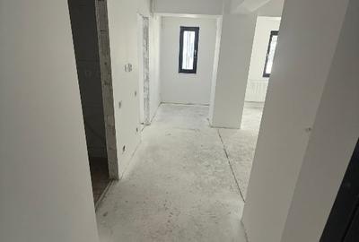 Apartament cu 2 camere semidecomandat în Central - 3