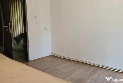 Apartament cu 2 camere semidecomandat în Progresul - 9
