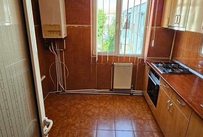 Apartament cu 3 camere decomandat în Est - 3