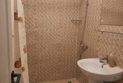 Inchiriez apartament 2 camere,etaj 1,zona micro 4. Inchiriez apartament 2 camere,etaj 1,zona micro 4. - 6