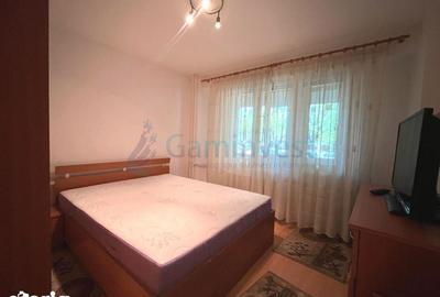 Apartament cu 4 camere decomandat în Decebal - 4