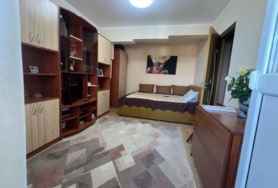 Garsonieră decomandată în Micro 14 - 1