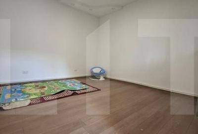 Casă cu 4 camere cu Teren 370.44 Mp în Central - 4