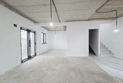 Case Cubiste in Faza de Executie Arhitectura Moderna, Teren Generos, Utilitati - 2