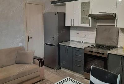 Garsonieră decomandată în Unirii - 1