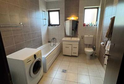 Apartament cu 2 camere decomandat în Central - 1