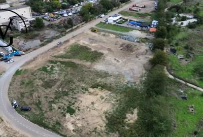 Teren de 3500 mp, în Viile Noi