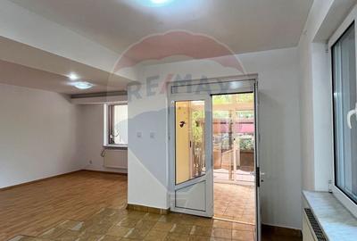 Inchiriere casa - vila cu 6 camere,  zona Cosbuc Inchiriere casa - vila cu 6 camere,  zona Cosbuc - 4