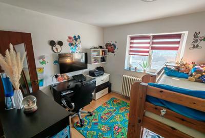 Apartament cu 3 camere semidecomandat în Sud - 5