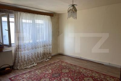 Apartament, 63mp, zona Micro 16 - 1