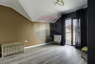 Casa la cheie, 5 camere, panouri fotovoltaice - VIA CARMINA - 17
