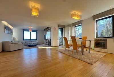 Apartament cu 3 camere decomandat, mobilat în Cetatea - 2