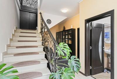 Casă individuală cu 10 camere cu Canalizare în Doamna Ghica - 13