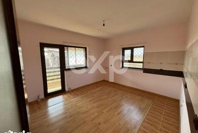 Casă cu 4 camere cu Teren 5500 Mp în Central - 13
