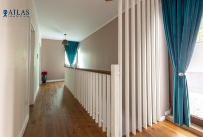 Penthouse cu 4 camere decomandat în Schei - 18