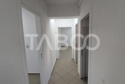 Spatiu comercial de vanzare 68 mpu cartier Alma zona Turnisor Sibiu - 5