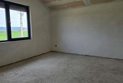 Casă cu 6 camere în Leșnic - 18