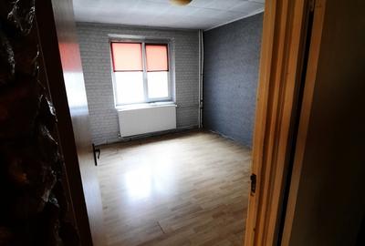 Apartament cu 4 camere decomandat în Olteniței - 7