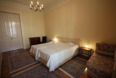 Apartament cu 3 camere decomandat, mobilat în Central - 30