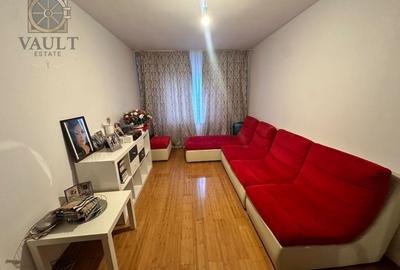 Apartament cu 3 camere decomandat, mobilat în Sebastian