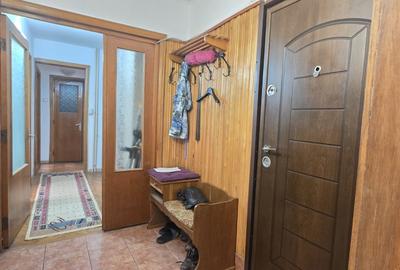 Apartament cu 3 camere decomandat, mobilat în Casa de Cultură - 12