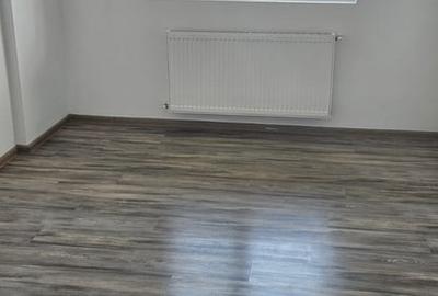 Garsonieră în Titan
