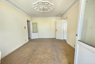 Narcisa, 2 Camere semidecomandate - 3