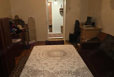 Apartament cu 3 camere decomandat în Progresul - 5