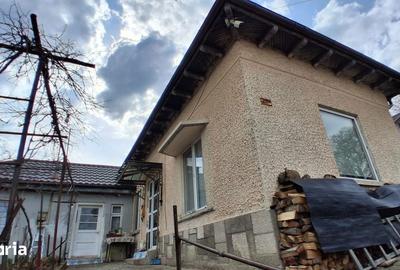 Casă cu 4 camere cu Teren 1600 Mp în Poiana - 18