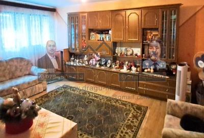 Casă individuală cu 6 camere cu Canalizare în Est - 7