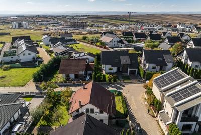 De vanzare stil de viata exclusivist in casa de lemn tip canadian - Primaverii - 2