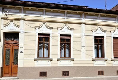 Apartament cu 3 camere decomandat în Central - 10