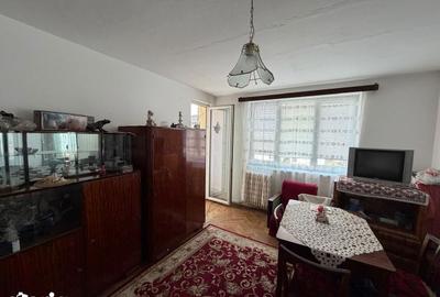 Apartament cu 3 camere în Central - 1