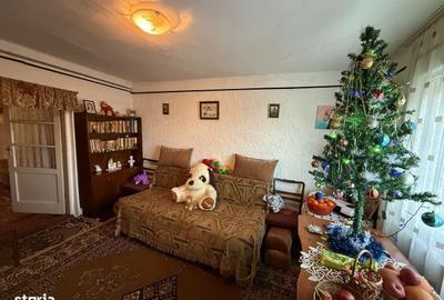 Casă cu 4 camere în Secăria - 11