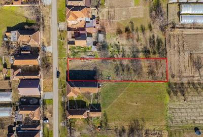 Teren de 1295 mp, în Șiria