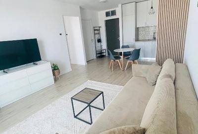 Proprietar, de inchiriat studio cu dormitor separat, Greenfield Teilor