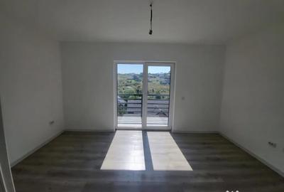 Casă cu 4 camere cu Teren 300 Mp în Hlincea - 13