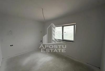 Casă cu 5 camere cu Teren 320 Mp în Ghiroda - 10