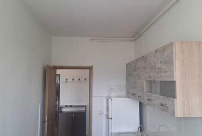 Garsonieră decomandată în Central - 4