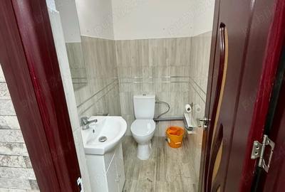 Spațiu comercial, de 45 mp, în Central - 8