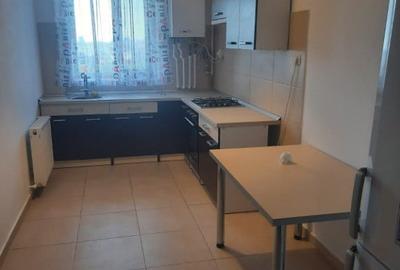 Apartament cu 3 camere semidecomandat în Tineretului - 2