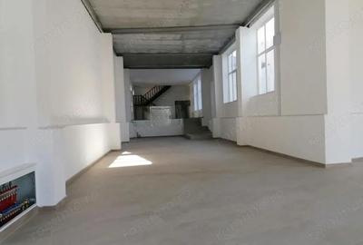 Spatiu comercial, Central, Pitesti - 1