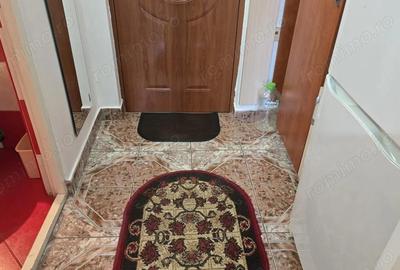 Vand garsoniera in Deva, zona I. Maniu, suprafata utila 31 mp, mobilata - 9