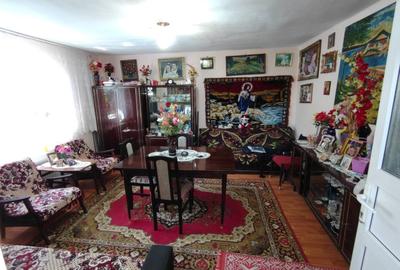 Casă individuală cu 3 camere cu Canalizare în Dâmbul Rotund - 3