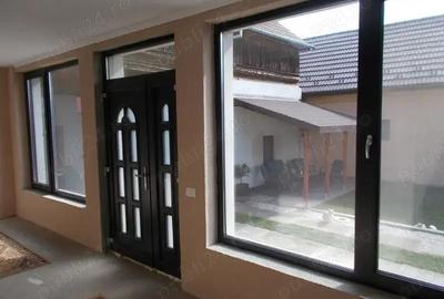 Casa, vand-schimb, Varias, Timis, 3 camere, teren 1439mp, partial renovata, utilitati, comision=0% - 2