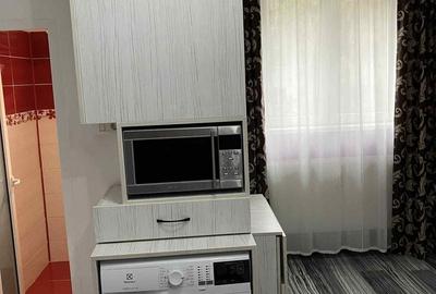 De vanzare Garsoniera 1 Mai, Ion Mihalache, Calea Grivitei, sector 1 - 4