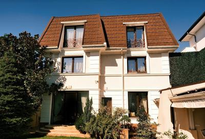 Casă individuală cu 7 camere cu Piscina în Arcul de Triumf - 3